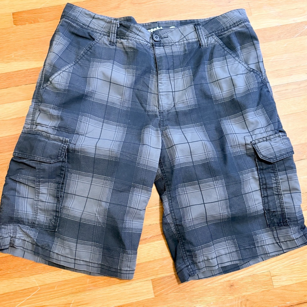 men’s MK Machine Gray Plaid Cargo Shorts 36